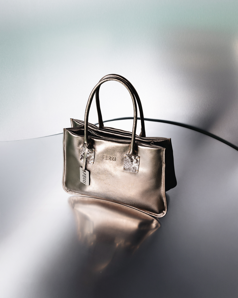 Bolsa Antonia Metalizada