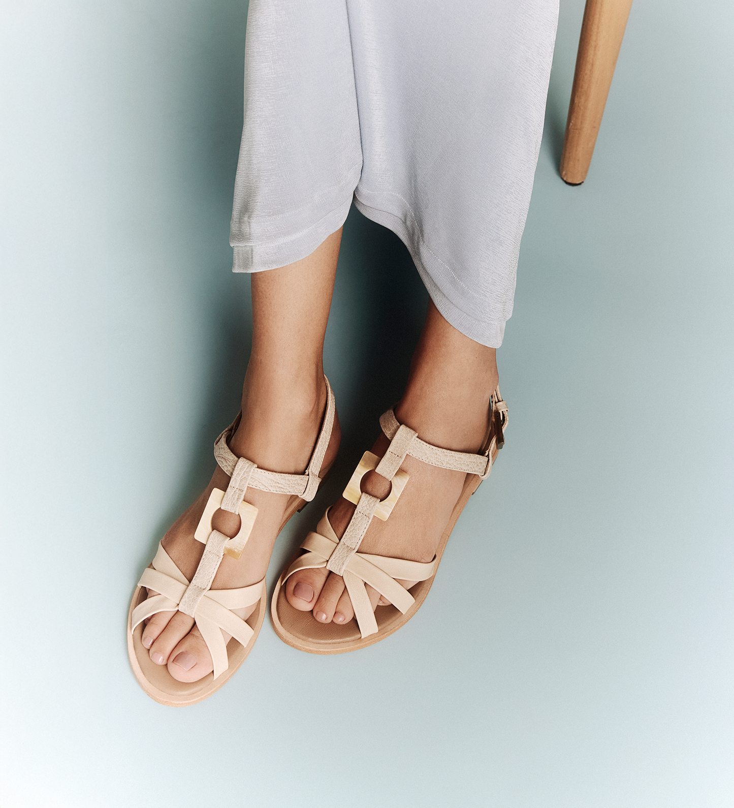 Sandália Rasteira Off White