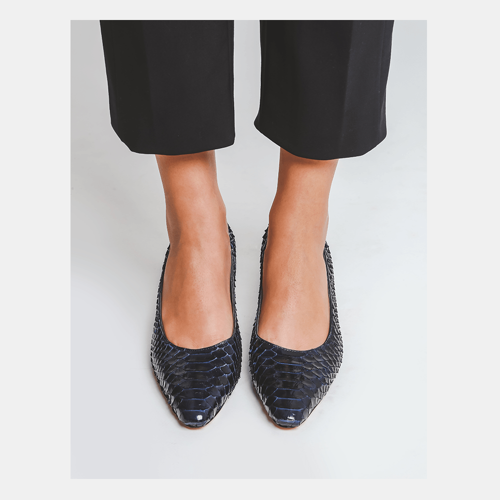Scarpin Bico Fino Python Marinho - Ferri São Paulo