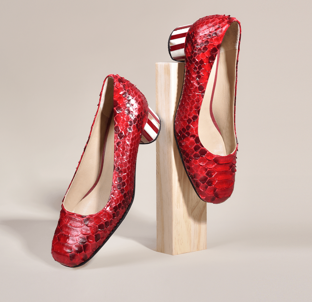 Scarpin Clássico Python Cereja - Ferri São Paulo