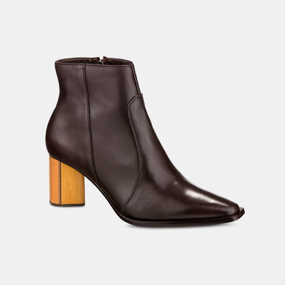 Bota Bico Fino Café