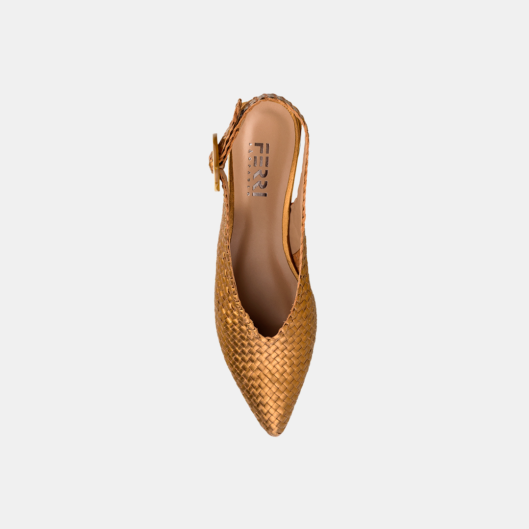 Sling Back Salto Baixo Tressê Ouro