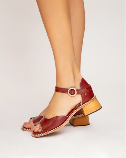 Sandália Pesponto Cereja